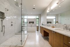 6707-Royal-Crest-Master-Bath